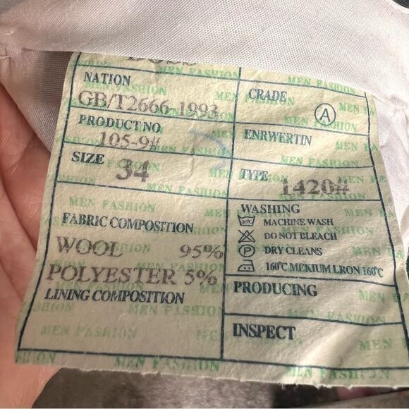 Hugo Boos wool striped man’s suit jacket and pants - Picture 9 of 13